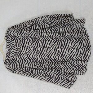 Lauren Conrad Women's Zebra Print 100% Linen‎ Button Down Blouse Size L